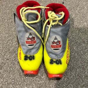 Fischer Kids XC Nordic boots.  Sized Euro 32.  US sized 1.5